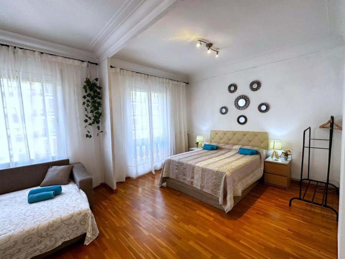 Habitaciones Acogedoras バルセロナ エクステリア 写真
