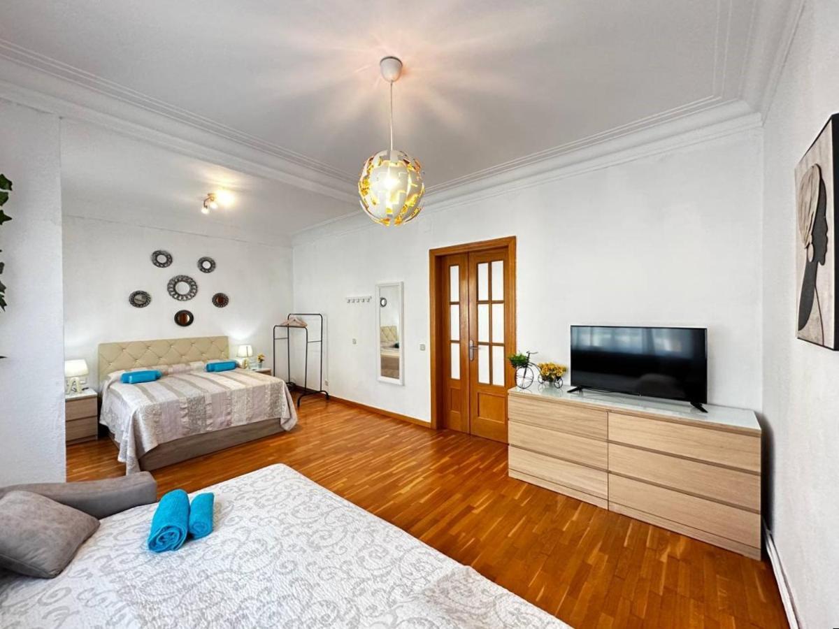 Habitaciones Acogedoras バルセロナ エクステリア 写真