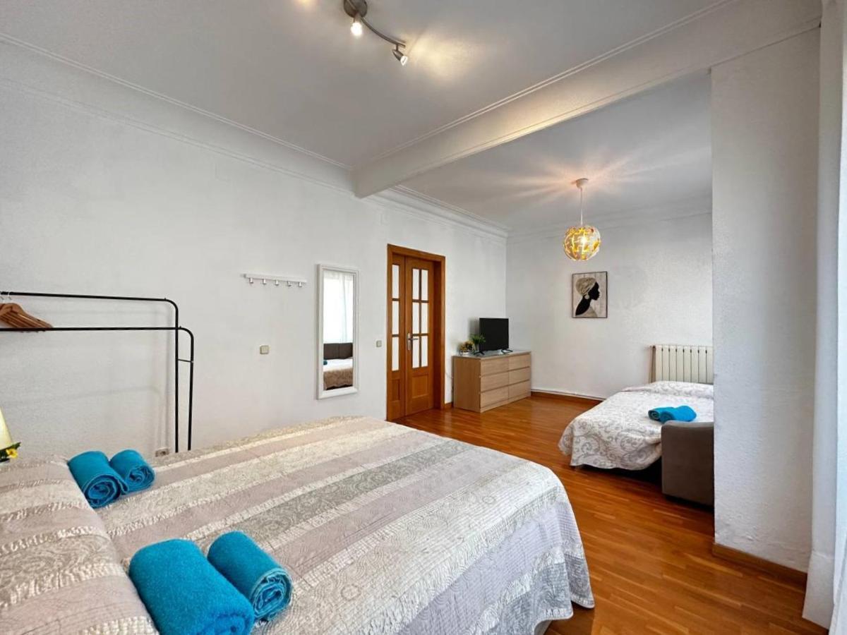 Habitaciones Acogedoras バルセロナ エクステリア 写真