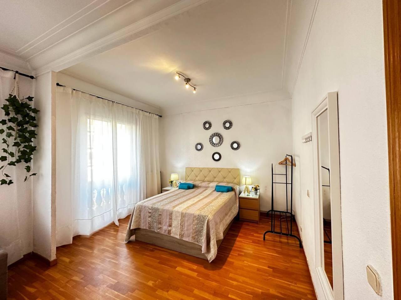 Habitaciones Acogedoras バルセロナ エクステリア 写真