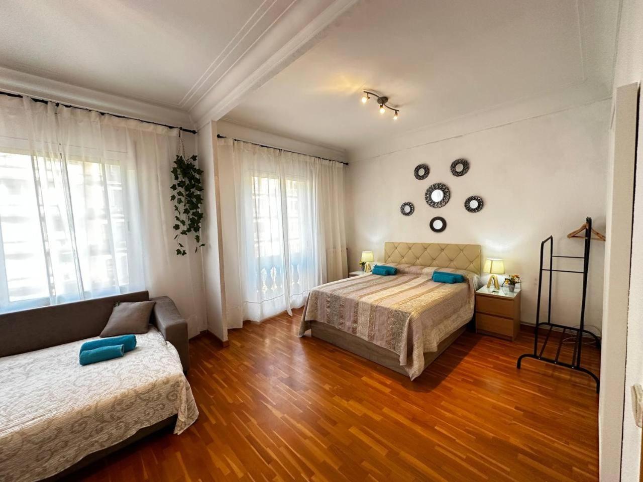 Habitaciones Acogedoras バルセロナ エクステリア 写真